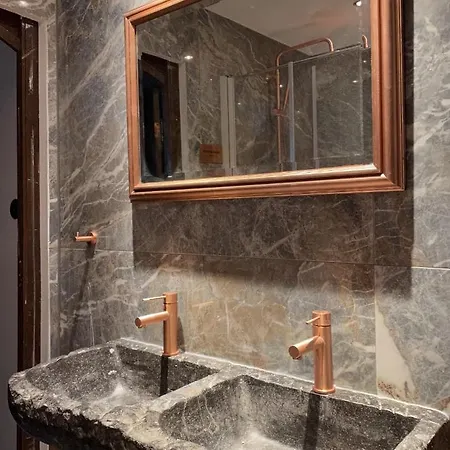 Walburgis Residenties شقة فندقية