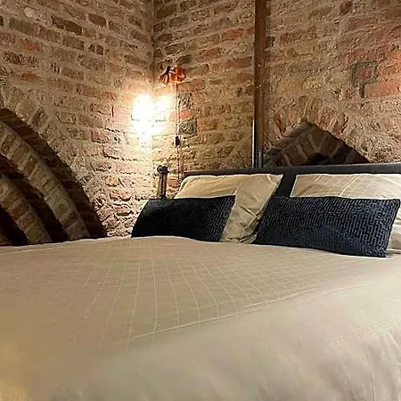 Walburgis Residenties 4* Arnhem