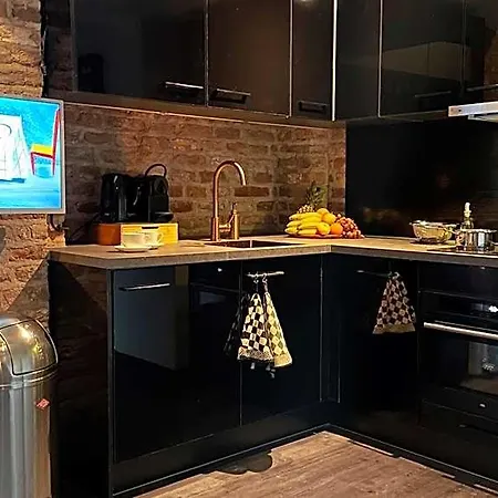 Walburgis Residenties Aparthotel 4*