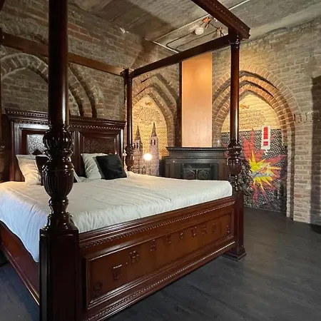 Walburgis Residenties 아파트호텔 4*