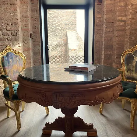 Walburgis Residenties 아파트호텔